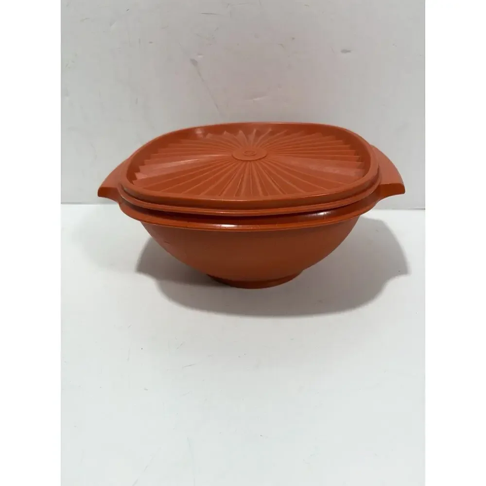 Set Of 2 Tupperware Servalier Bowl Yellow 9” W/ Lid: 837-4, Orange 8” Lid 839-16